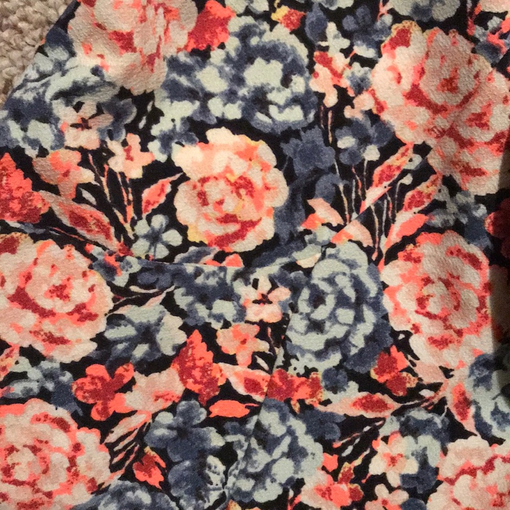 Lush floral blazer - Picture 2 of 2